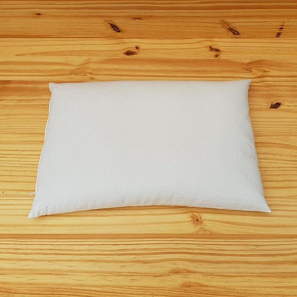 Oreiller v&eacute;g&eacute;tal bio naturel artisanal en &eacute;peautre et lavande, ergonomique en 4 tailles